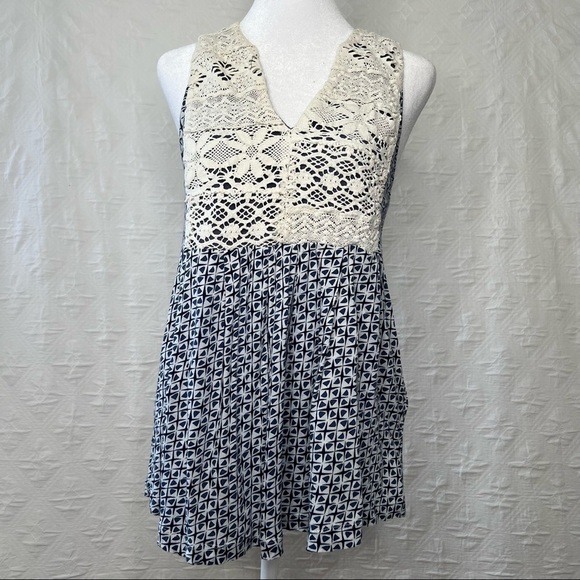 Anthropologie by Tiny Sleeveless Boho Tank Top Crocheted - Picture 1 of 6